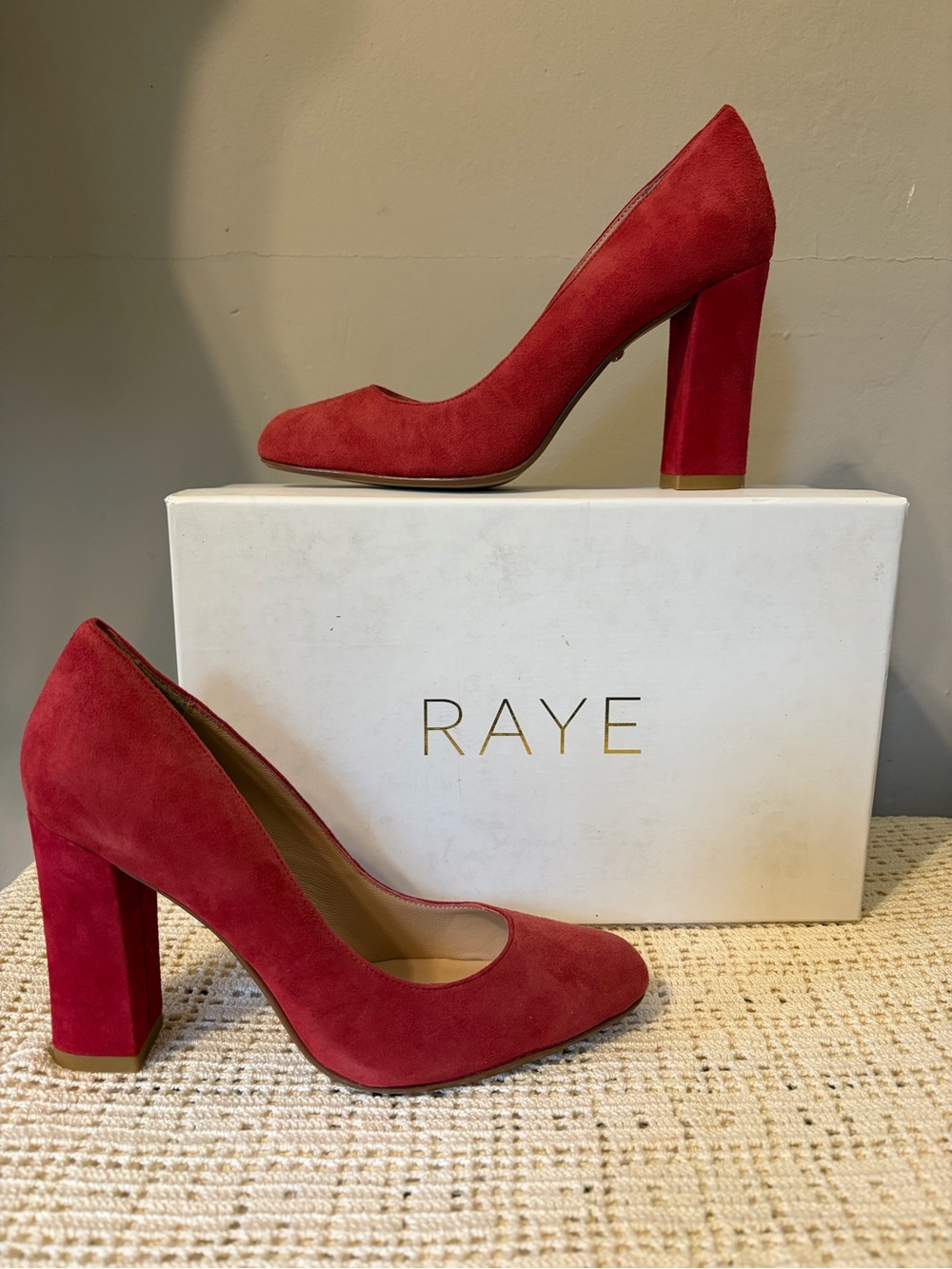 RAYE Gwen Ruby Red Suede Block Heel Pumps Women's Shoes Size 7.5